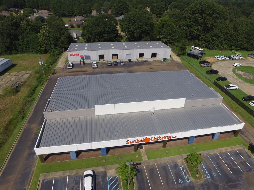 Showroom / Office / Warehouse Gluckstadt: 141 Enterprise Drive, Madison, MS 39110